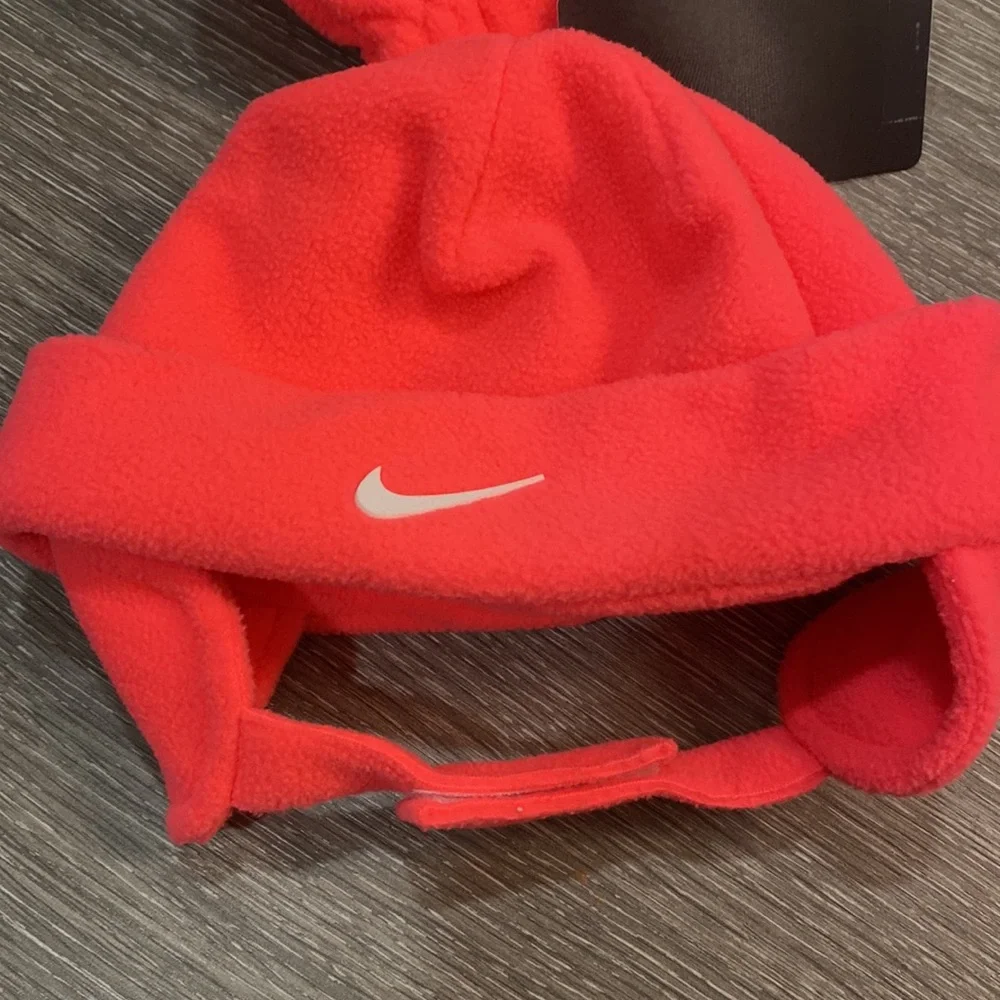 Nike Baby Hot Pink Toboggan & Glove Set